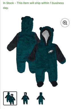 Officially licensed Philadelphia Eagles Green Teddy Fleece  Full-Zip Sleeper. For infant / baby boy or baby girl Sleep and play, onsie