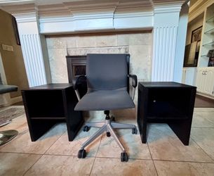 Matching nightstands/end tables