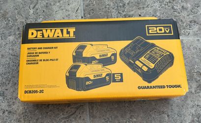 DeWalt 2x 5Ah battery/charger kit unopened