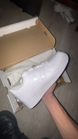 Ds white Airforce 1 size 10.5 men $100