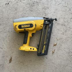 Dewalt 16 Gauge Finish Nailer 18v Nail Gun Brad