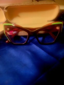 Female Frames