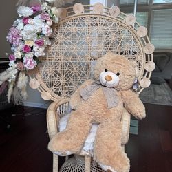 Chair L