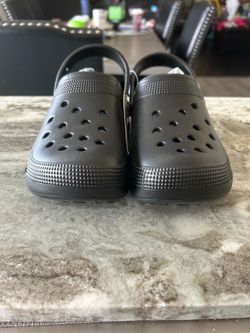 6-7W black clogs