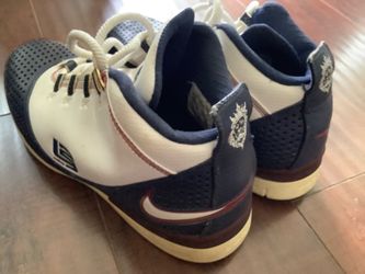 Genuine Nike Men shoes size 9