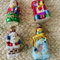 4piece Thomas Pacconi 2004 Christmas Ornaments 