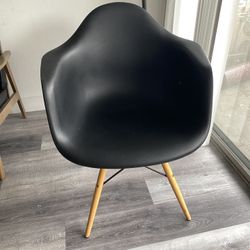 Black Molded Plastic Armchair w/ Wooden Dowel Base | Eames Style DAW Chair