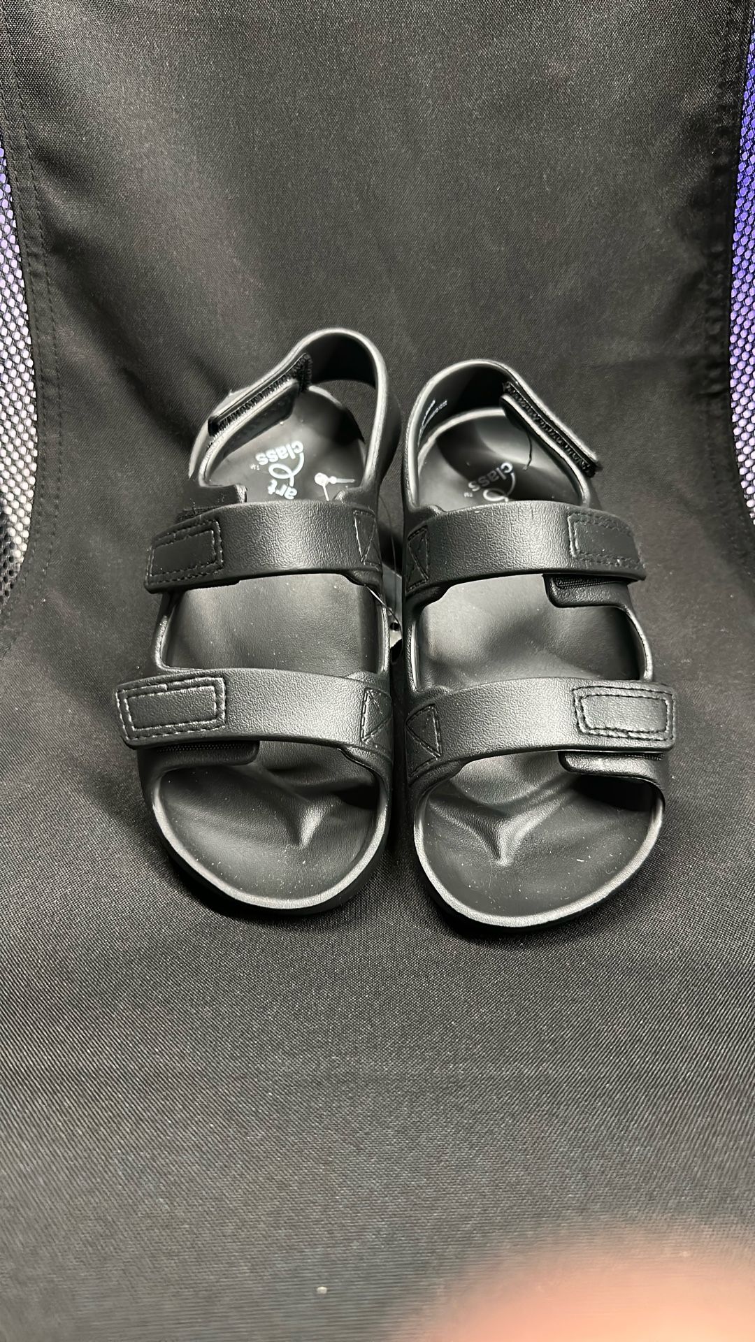 Art Class Kids Sandals Size 13 New!