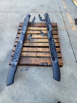 Bronco 4 door side steps rough country
