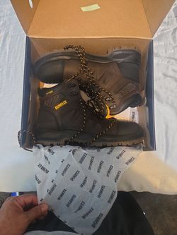 Dewalt work boots