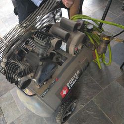 Porter Cable 20 Gallon 1.6 HP Cast Iron Pump Air Compressor 