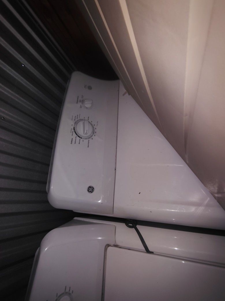 Whirlpool Washer And Dryer