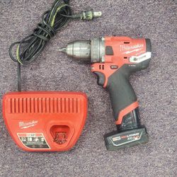 Milwaukee 1/2" Hammer Drill with 4.0ah 12V Battery & Charger