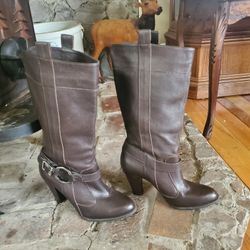 GIANNI BINI  BOOTS. Size 6 1/2