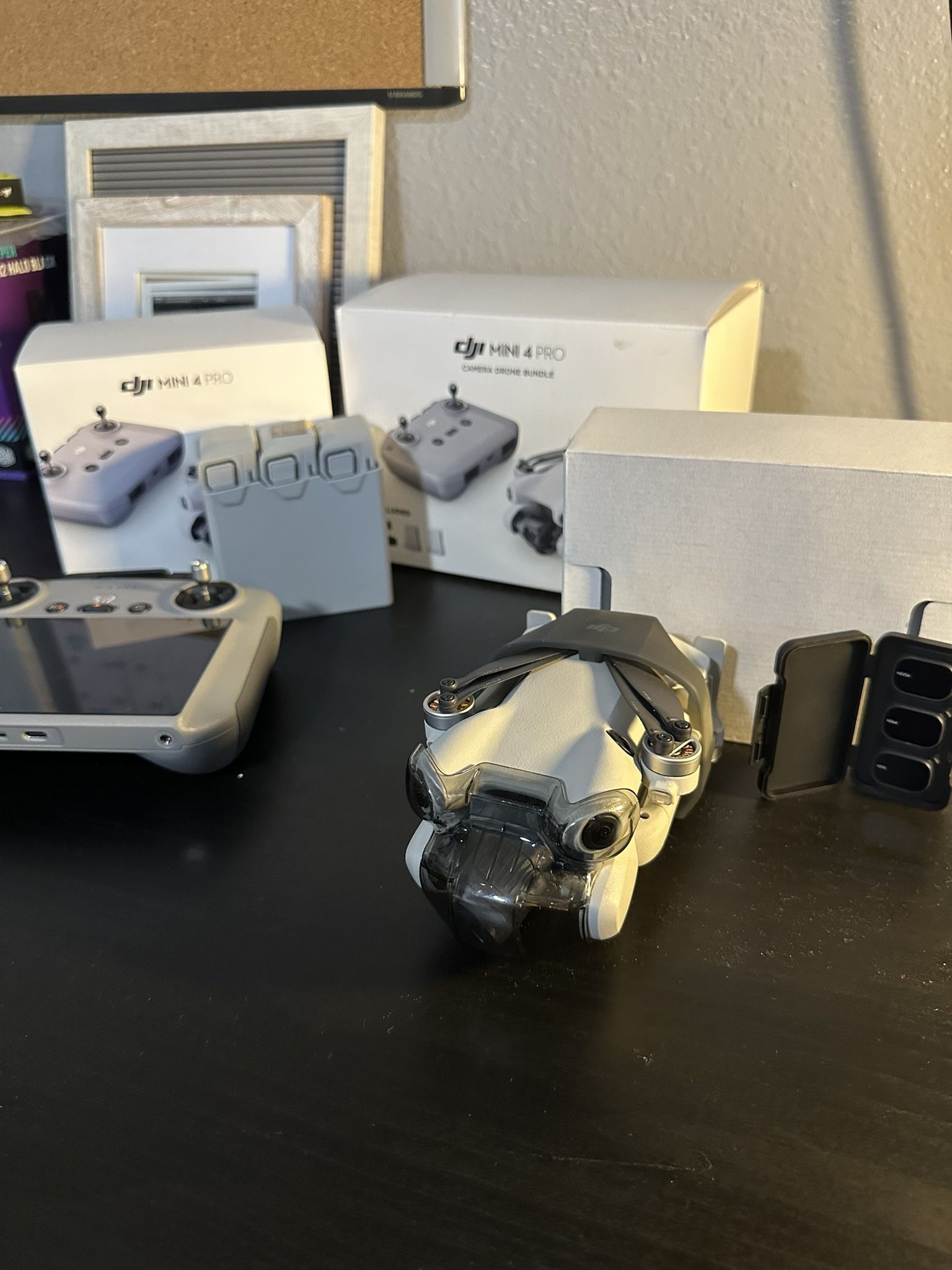 DJI Mini 4 Pro Bundle - RC2 Controller, 3 Batteries, Charging Hub, ND Filters