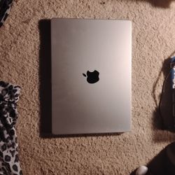APPLE LAPTOP 14"