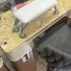 Pedicure And Manicure Chair And Table