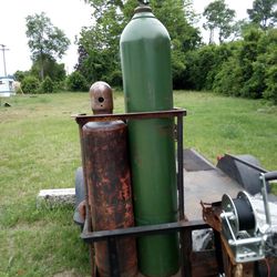 Oxygen And Acetylene Tanks (Full) And Torch Kit 