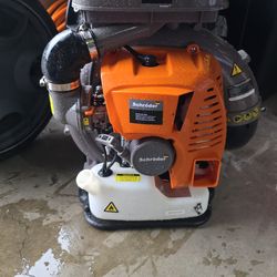 Backpack
 
Leaf
 
Blower
 
SCHRÖDER
 
SR-6400L