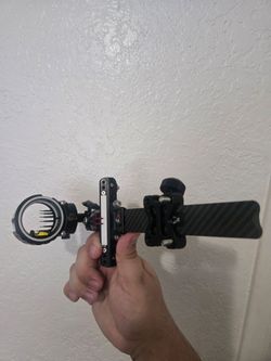 Axcel landslide pro w/accustat 2 5 pin sight