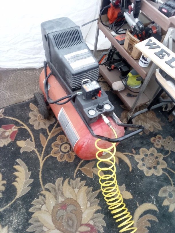 Craftsmen 4.5 HP 20 Gallon Tank