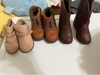Toddler boots size 5c