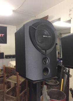 B&W rock solid speakers in black 150W for Sale in Chino Hills, CA
