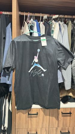 Jordan Graphic T-Shirt Black New with tags