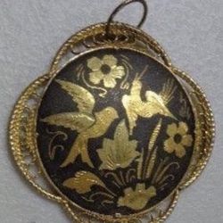 Vintage Gold Tone Floral Pendant – Black Enamel Damascene Style – Ornate Oval