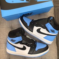 Jordan 1 UNC Toe - Size 11