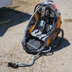 Trek Gobug Double Kid Bicycle Bike Trailer for Sale in Houston TX