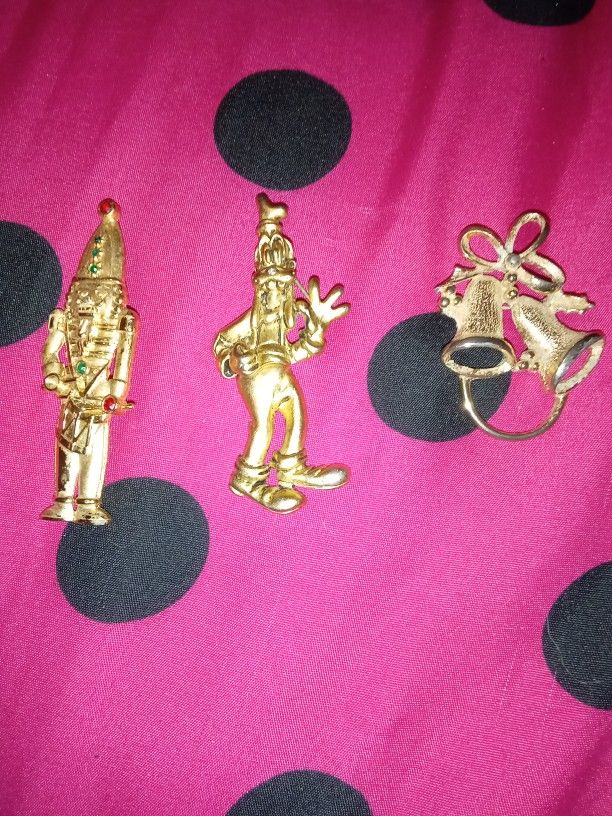 Vintage Brooch Lot