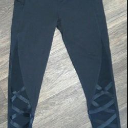 Leggings with Pockets Cross Lattice Design NWT 