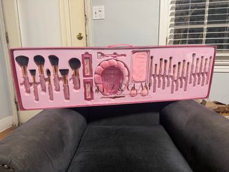 Glitz&Glam makeup brushes
