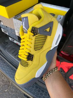Jordan 4 Lightning