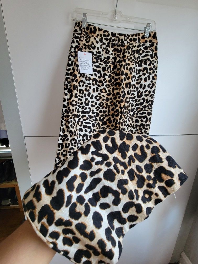  Animal Print Linen Pants