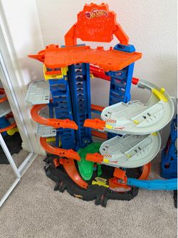 Hot Wheels Ultimate Garage