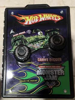 Hot wheels carrier case With 8 Hot Wheels