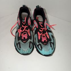 Men’s Gym Shoes Size 10