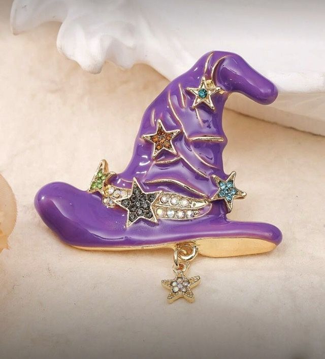 witch hat brooch