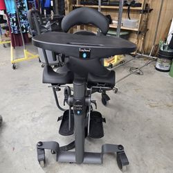 Easy Stand Evolv Medium