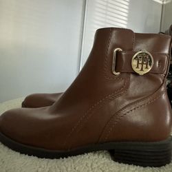 TH Boots Size 7.5