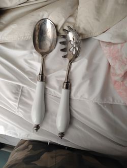 2 Godinger Studio Silvetspoons 