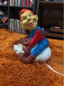 Vintage Howdy doody lamp