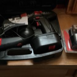 Brand New Cordless Drill W / Flashlight And Plus New Battery.