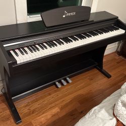 Donner DDP-300 / 88 Weighted Key Piano