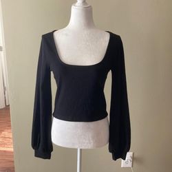 Lucyswhims The Drop poofy sleeve stretchy top