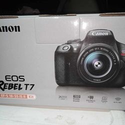 CANON EOS REBEL T7 (NEW)