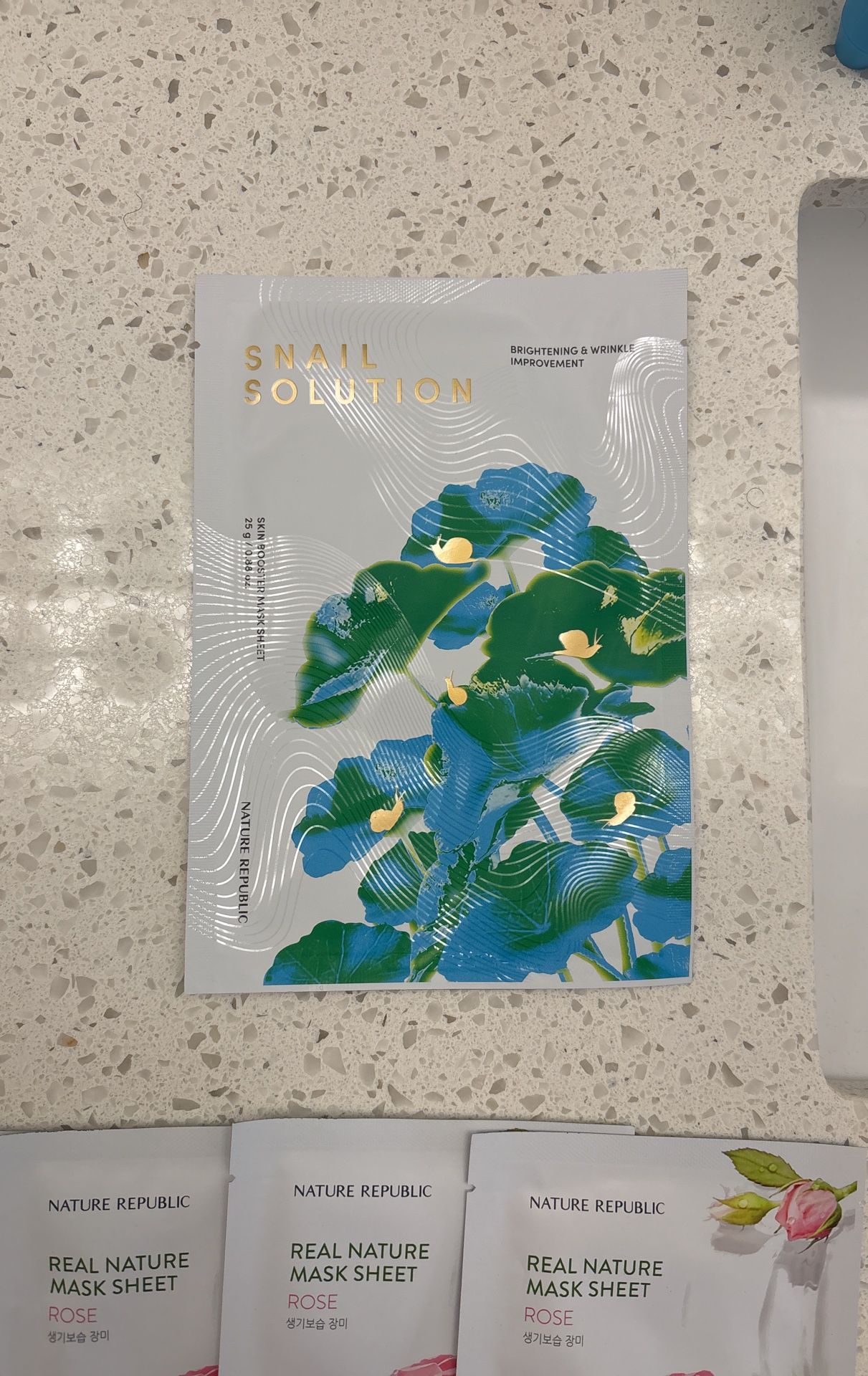 Korean Face Mask (Snail Solution)