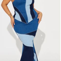 Brand New woman's 2. Piece maxi skirt zip up corset top size. 3x